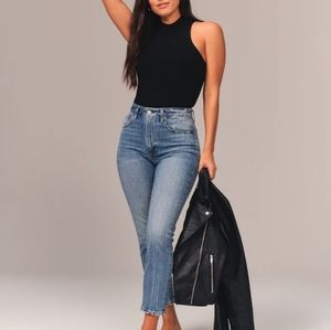 NWT Abercrombie Curve Love Mom Jeans